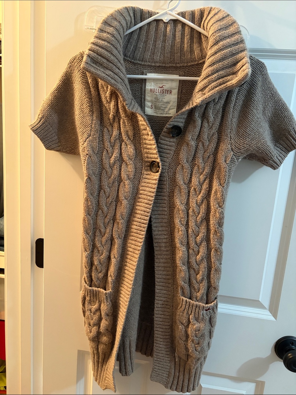 Hollister Taupe Cable-Knit Short-Sleeve Cardigan